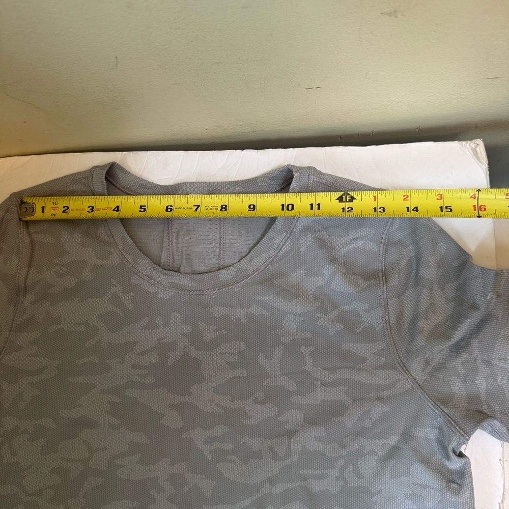 Lululemon Long Distance Camo Short Sleeve Shirt Crew Top Tee Swiftly Stretch 8 - Picture 14 of 16
